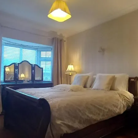 Gasthuis Woodhaven Manor H91rc9d
